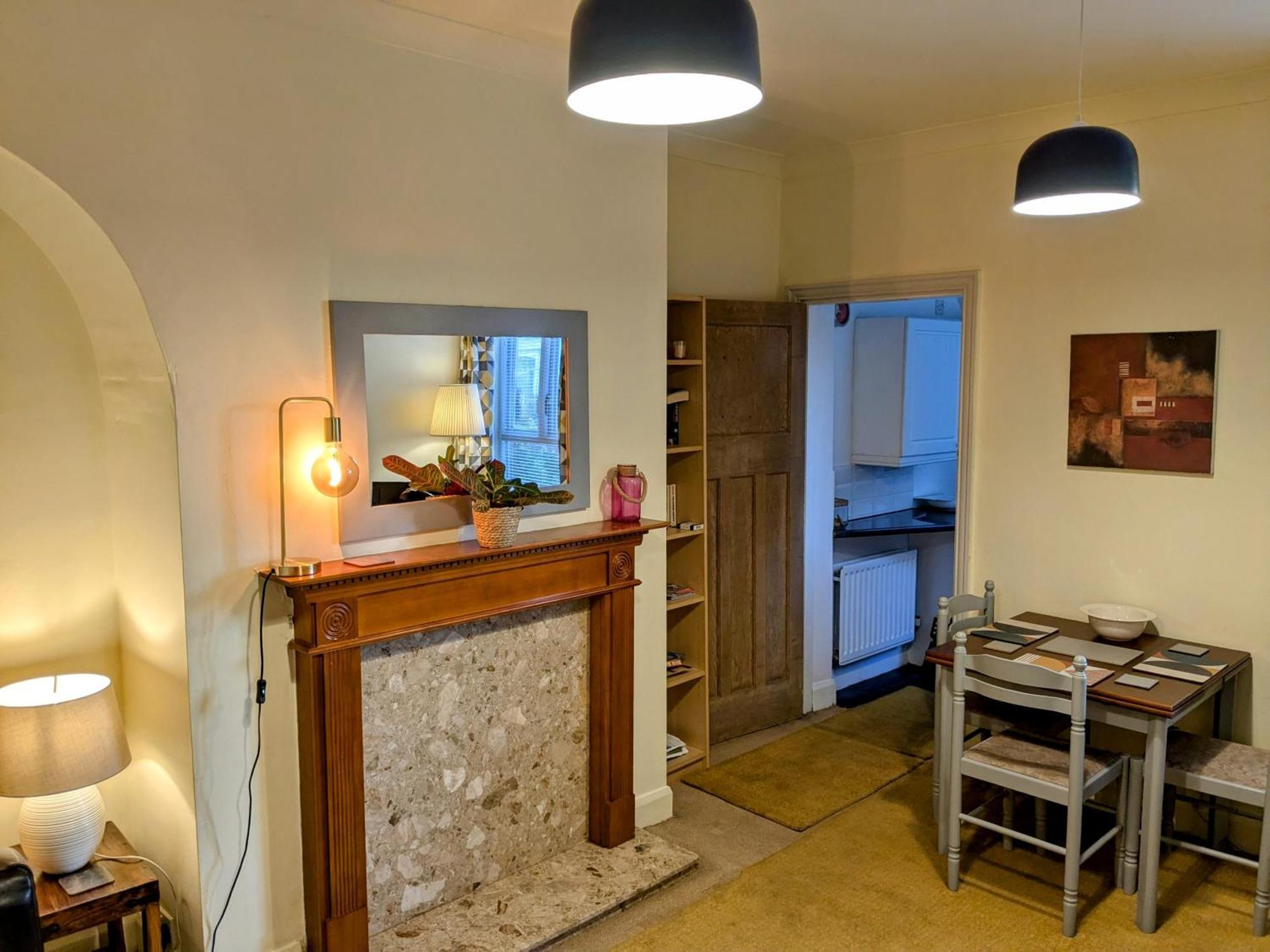 Apartment With Outside Patio And Car Space Durham Extérieur photo